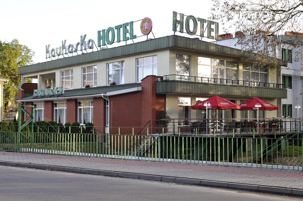 Hotel Restauracja Kaukaska Jadwiga Choroszy Wolsztyn Exterior photo
